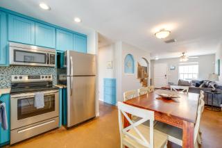 Steps to Beach and Pool Access Port Aransas Condo - 4