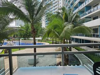 The Bahamas & Maldives Suites by Azure Urban Resort Residences - Manila - 3