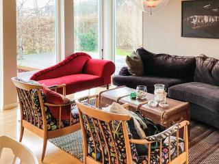 4 star holiday home in STENUNGSUND - 1