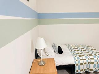 Spacious Home Away From Home, 6mins to Luton Airport - Luton - 6
