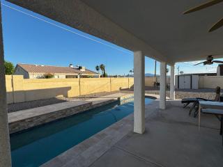 Chippy, Saltwater pool & Hot tub - Lake Havasu City - 8