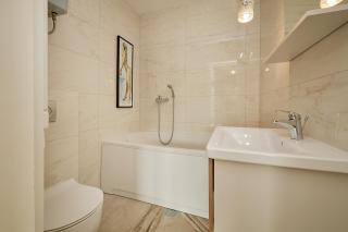 TERRA Modern Designer Apartment just 4 Minutes from the Beach - Bečići - 2