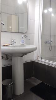 Departamento MENSUAL 3 HABITACIONES ideal para universitarios-comodo y centrico - 8