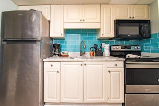 Pet Friendly Modern Oceanfront Suite - Myrtle Beach - 7