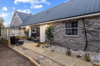 Relaxing Retreat Pool, Spa, Art Studio, Breakfast - Chipley - 4