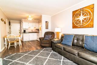 Tide Retreat Ocean View w Pool - Myrtle Beach - 8