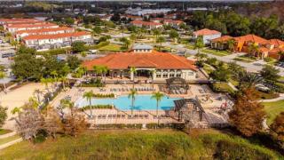 LAKE VILLA 6bd, all un-suite, pool, spa, grill - 2