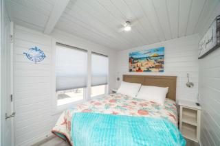 The Tipsy Mermaid at Road Runner Resort - 2