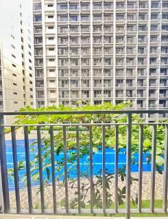 Shore 2 condo Pool view Beach vibes near SM MOA - Manila - 4
