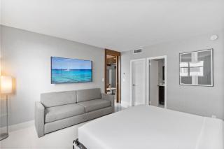 Ocean Front 2beds and 2baths Beach Access and Pool - Hollywood - 5