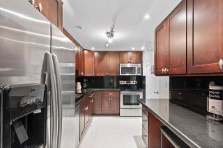 Ocean Front 2beds and 2baths Beach Access and Pool - Hollywood - 1