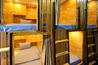 The Little Leaf Hostel - Restaurant and Rooftop Bar - 2