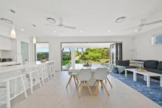 Sea & Sun Beach House - Norah Head - 9
