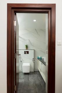 Luminous Apartments & Suites - 9