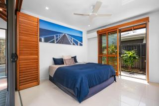 Tranquil Beachside Retreat - Enquire for Pet & Long Stay - 3 Bedroom Home - 4