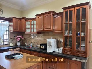 Rumah Omardhiah - 2