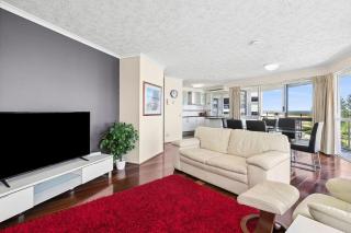 Pumicestone Apartments Unit 6 - 9