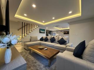 3 bedroom Midtown Villa Pattaya - 8
