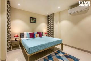 StayVista at Sundale Apartment with Heater & WiFi - 1