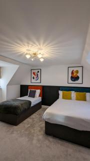 Oasis retreats perfect for large group close to beach - Rochford - 5
