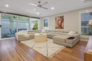 Thane Retreat - Cosy Ambience, Modern Entertaining - Wagga Wagga - 5