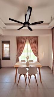Cik B Homestay - Musliim Only - Batang Kali - 2