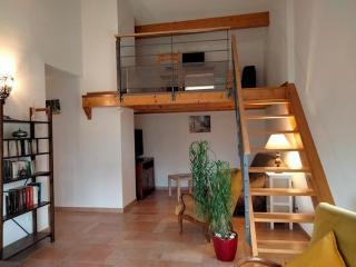 Gîte rénové au calme avec Parking privé et Wifi gratuit à Saint-Étienne-Lardeyrol - FR-1-582-332 - 9