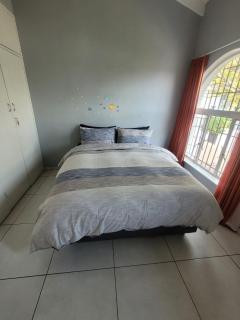 Sandton Cozy 3 bedroomed detached duplex home - 8