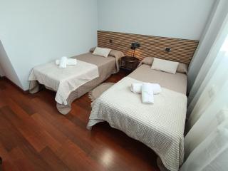 Ground floor with garden and pool - 6