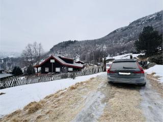 Charming Cabin Near Hallingskarvet Ski Center, Cozy and Inviting! - 4