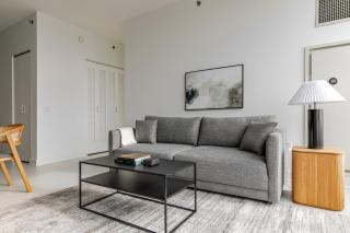 Blueground West Loop pool AC nr Willis CHI-1165 - 8