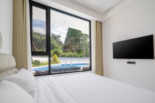 Romantic July in the Wild Sky Garden Private Bath Starry Sky Swimming Pool Wild Luxury Viewing B&B - 1
