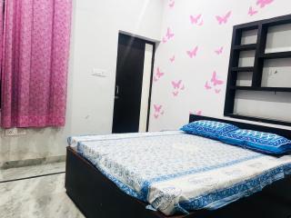 Madhav Kunj Home Stay - Jaipur - 1