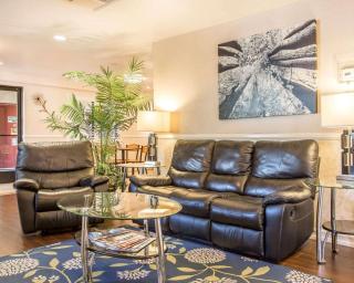 Rodeway Inn & Suites Colton-Riverside - Colton - 7
