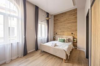 Luxe & Charm Central Grand Suite with 3BEDRM, 3BATHRM - Budapest - 4