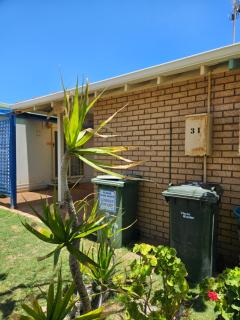 Leander Reef Holiday Park - Port Denison - 8