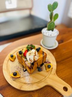 Twins cafe & Room - Surat Thani - 8