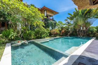 Peaceful & Quiet B&B in tropical garden - Canggu - 0