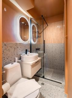 Ultracentral near Old Town, Cismigiu and Victoriei - Cozy, Quiet and Modern Apartment wt Sunny Balcony - Bucharest - 7