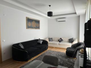 Luxury Designed Comfortable 2 Rooms & 1 Living room Apartment Free Parking Garaj - Esenyurt - 0