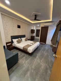 Hotel Mountain - Bharuch - 5