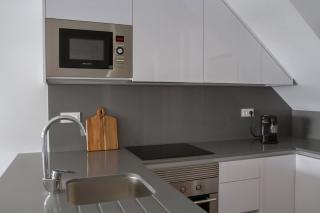 Gardenia - Elegant Penthouse with Rooftop Lounge - 4