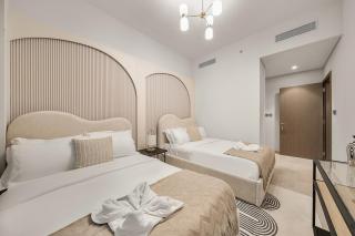 FIRST CLASS 2BR Burj Khalifa & Fountain view - Dubai - 2