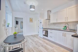 New Refurbished 2BR - City Centre - Bridgwater - 6