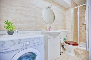 New Refurbished 2BR - City Centre - Bridgwater - 5