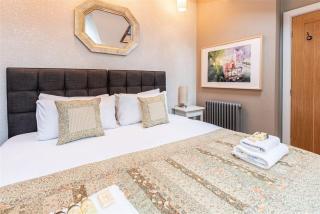 Central 2 Bed Cottage On Watergate Street by Cheshire Escapes - Chester - 5