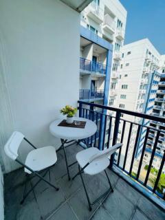 CONDO Staycation Sea Residence MOA - Manila - 7