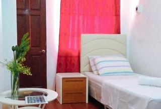 RedDoorz at RHR Tourist Inn Canlaon - Kabankalan - 6