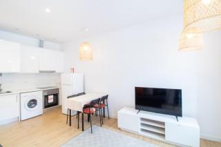 Serafina 1st floor 2BR with swimingpool - Lissabon - 2