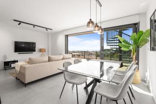 Discover Luxury Living in Estepona's Oasis-RDR467 - Estepona - 0
